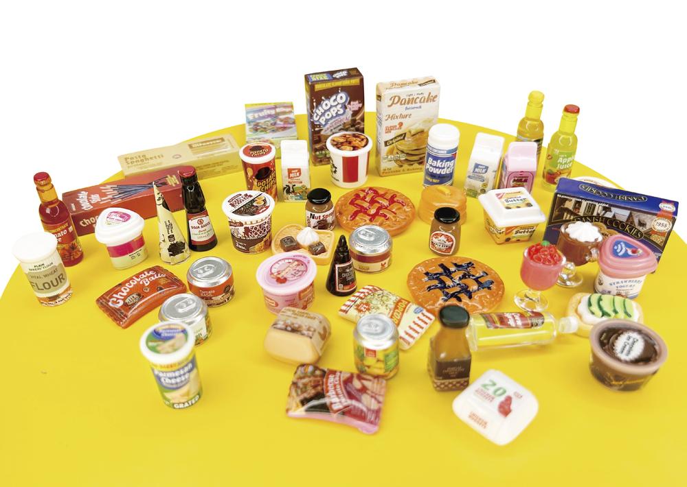 Mini world kit esencial capsula sorpresa