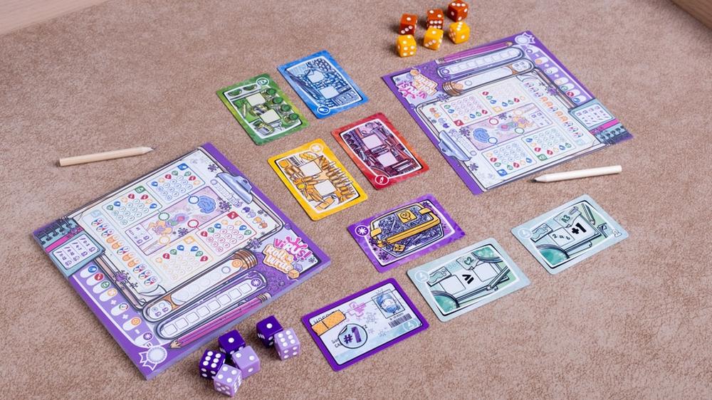 Juego de mesa virus! roll & write